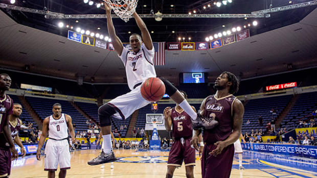 arkansas-little-rock-basketball-article.jpg